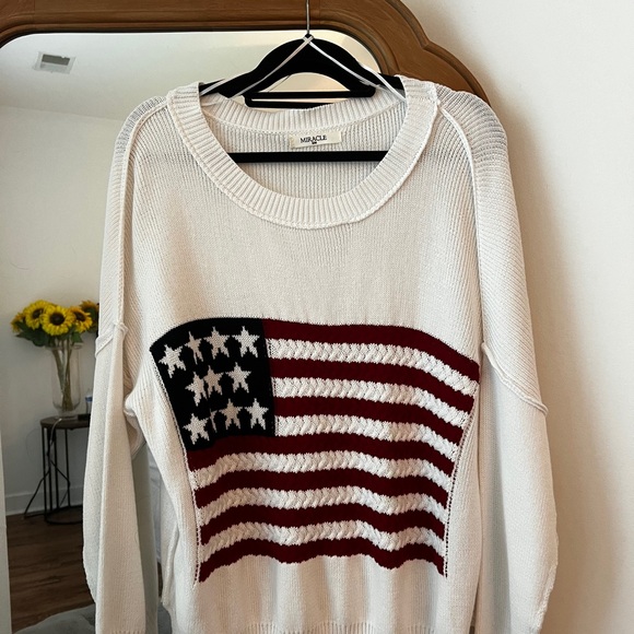American Flag Sweater - Picture 3 of 3